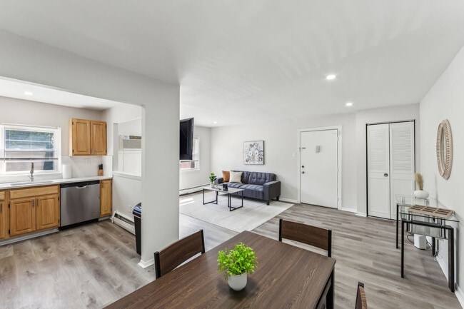 Photo - 124 Wharton Dr Unit SI FL3-ID1612987P