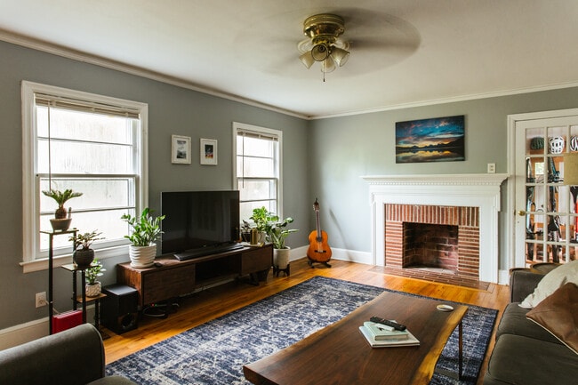 Photo - 365 Holman Ave