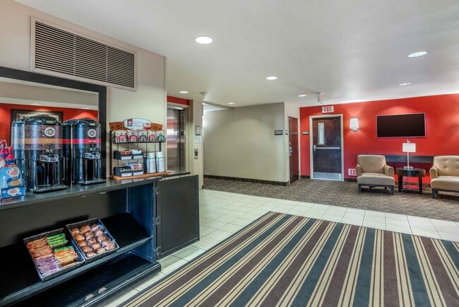 Furnished Studio-Sacramento - West Sacramento