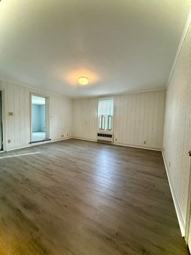 Building Photo - 255 Market St Unit 255 Market St Upstairs Amsterdam NY 12010