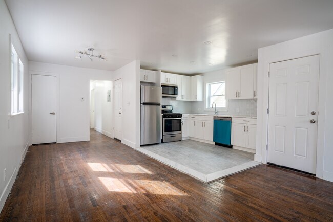 Photo - 83 Sheridan St Apartments Unit 2