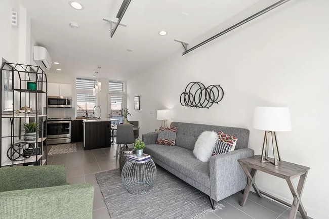 1562 NW 60th St