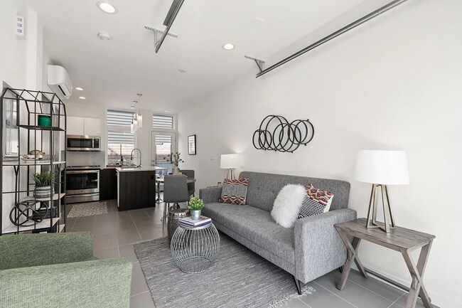 Photo - 1562 NW 60th St