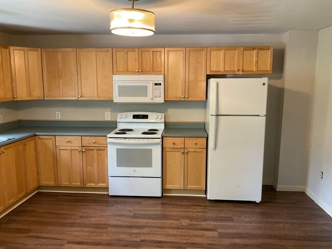 Photo - 168 Center Ave Unit 1 ( left)