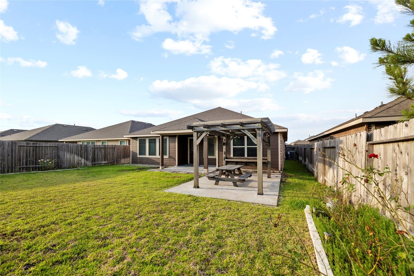 Photo - 18214 Banfield Summit Ct