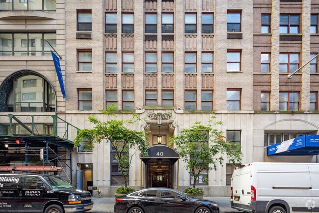 Photo - 40 E 61st St