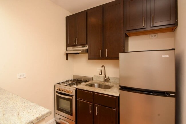 Photo - 4619 N Paulina St Unit 214