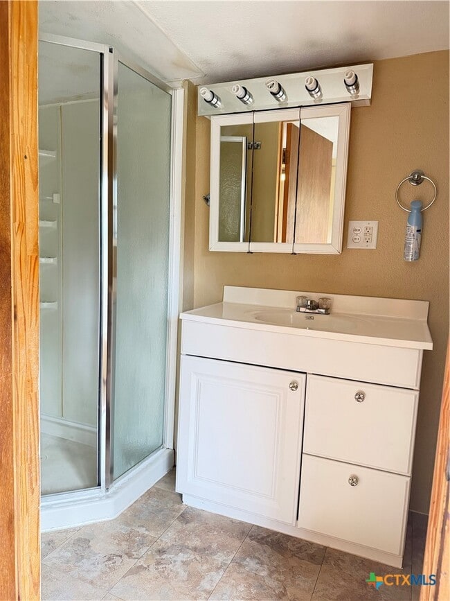 Photo - 365 S Sycamore Ave