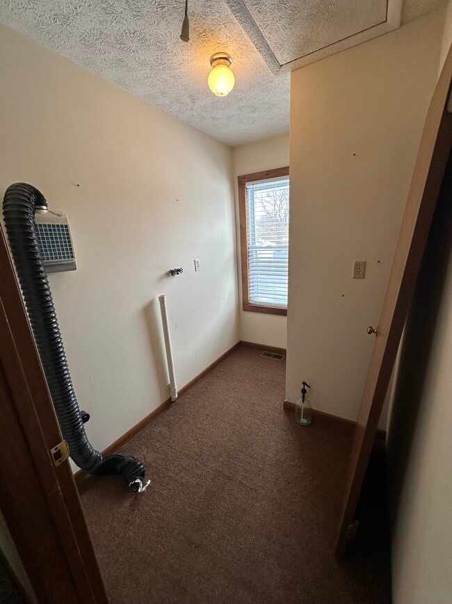 Photo - 921 Walnut St Unit B