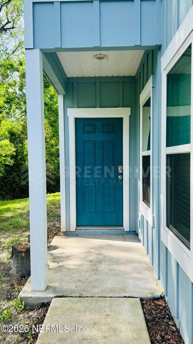 Photo - 294 Aralia Ln