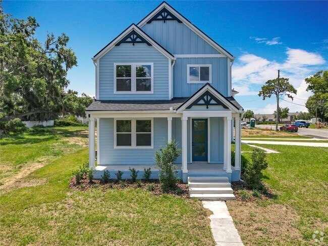 Building Photo - 591 W Osceola St Rental
