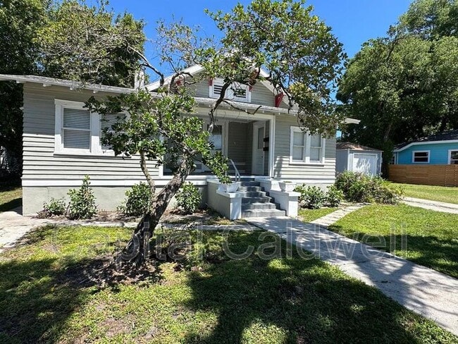 Photo - 304 E Hanna Ave