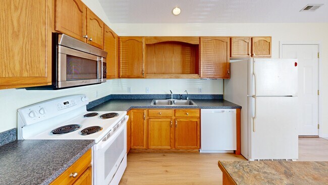 Photo - 116 Mybet Ct