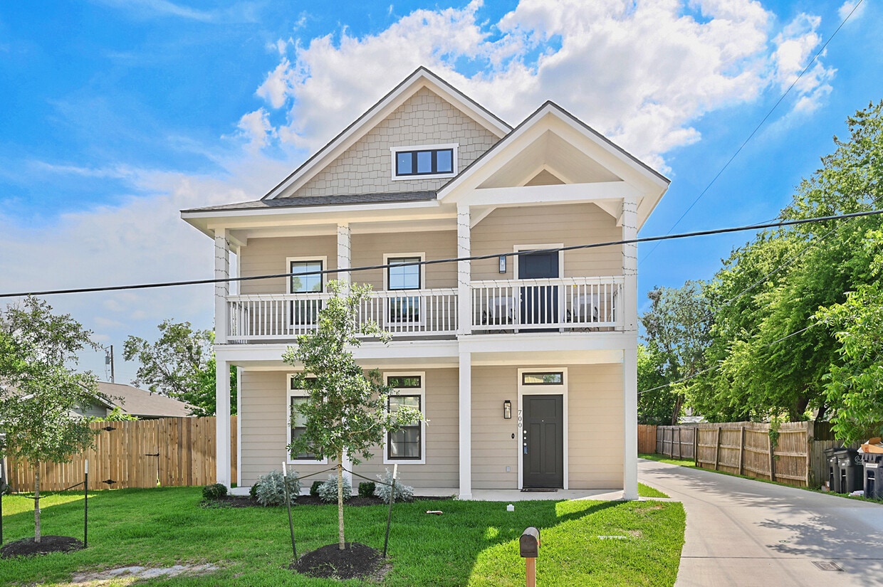 Photo - 700 Highlands St (College Station, TX)