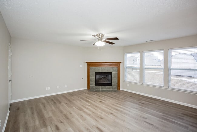 Photo - 6887 W Burlington Dr