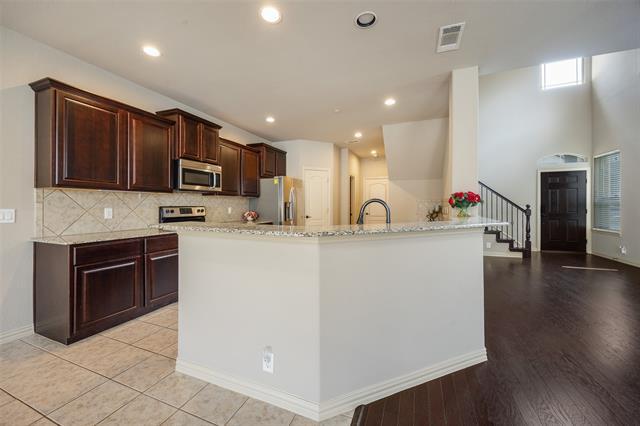 878 Caballero Ln