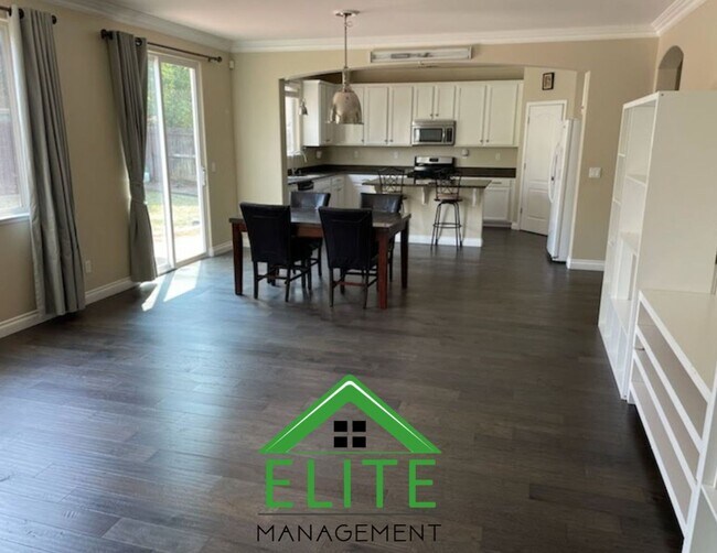 Photo - Beautiful 4-Bedroom Home in Desirable Ranc...