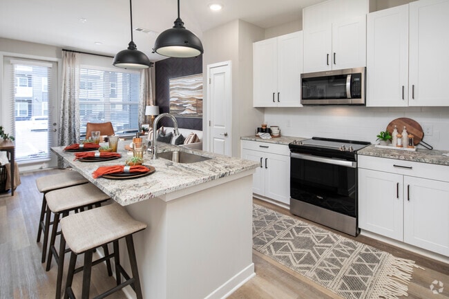 1BR, 1BA - 642SF
