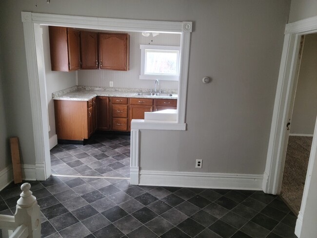 Photo - 628 State St Unit 2