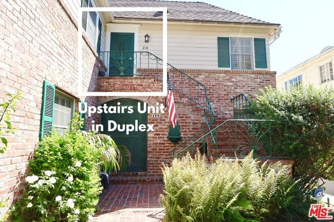 Photo - 210 S Spalding Dr