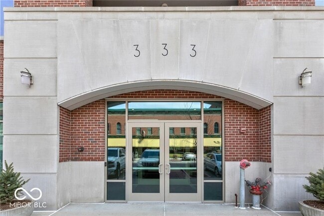 333 Massachusetts Ave Unit PH1