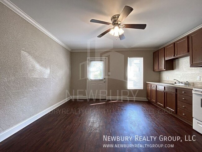 Photo - 39 Hickory St