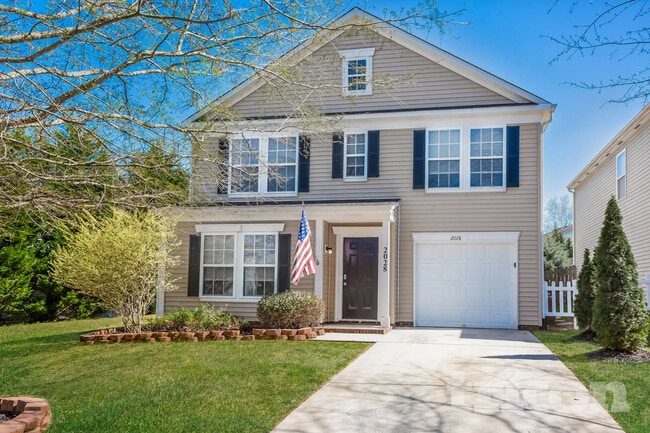 Building Photo - 2028 Dunsmore Ln