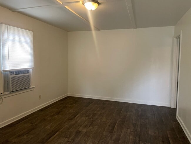 Photo - 2 BDRM 1 BA, 816 SQ FT HOME, DUKE POWER, CITY OF GREENSBORO WATER- $975 MONTH, $975 DEPOSIT!!