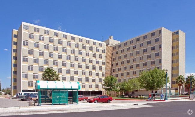 Photo - Sun Plaza Apartments