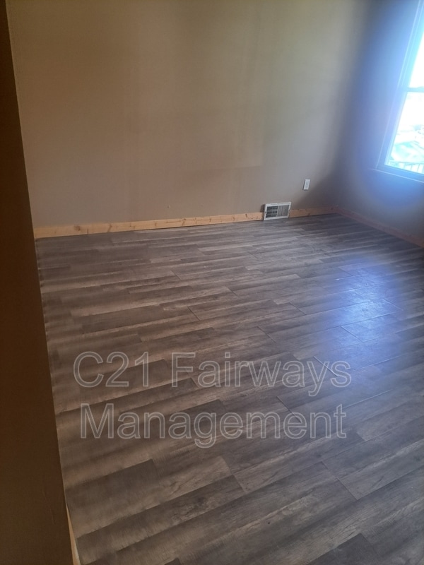 Photo - 16 Cuyler Ave