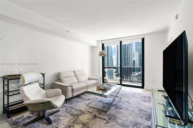 Photo - 55 SW 9th St