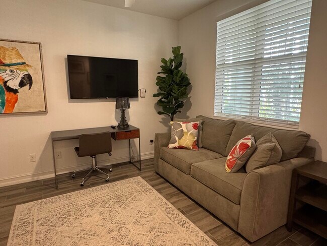 Photo - 101 E Coda Cir