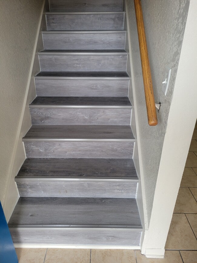 Photo - 3208 Hereford Ln