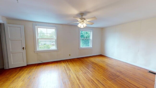 Building Photo - Crozet One Bedroom!