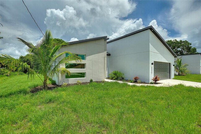 Photo - 1250 Papillon St
