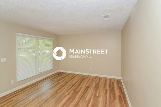 Photo - 4 Bedroom Pet-Friendly Home in Leeds, AL with Main Street Renewal