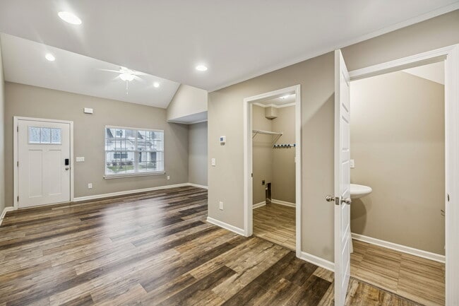 Photo - 3219 Clemons Cir
