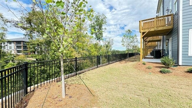 Photo - 1479 Creekside Cir NW