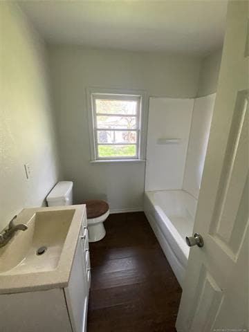 Photo - 2026 E 2nd St