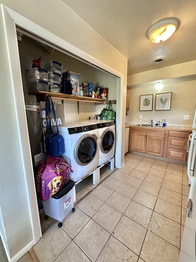 Photo - 1600 Banyan Dr