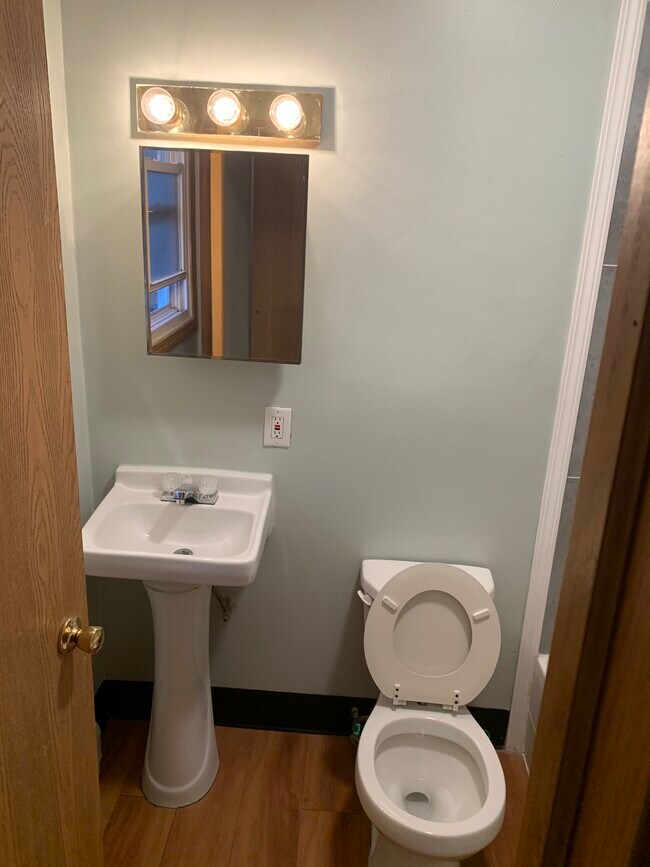 Photo - 75 willard ave Unit 11