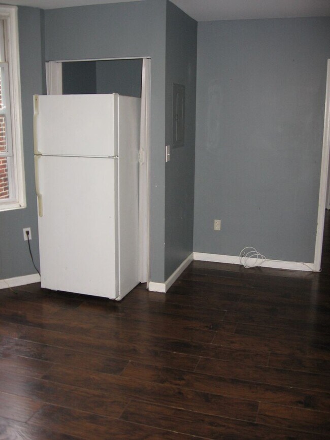 Photo - 1506 W Ruscomb St Unit 2
