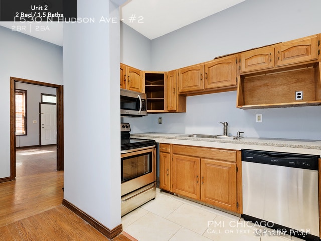 1530 N Hudson Ave Unit 2