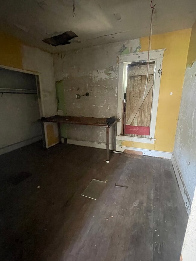 Photo - 219 Pine St