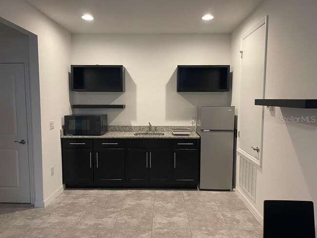 Photo - 15058 Mayberry Dr