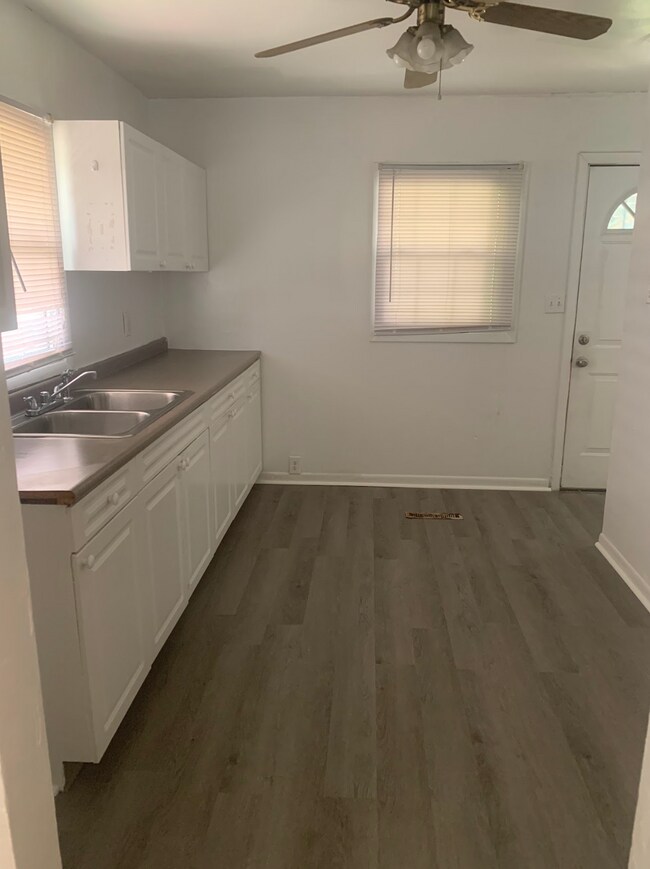 Photo - 311 Ernst Ave