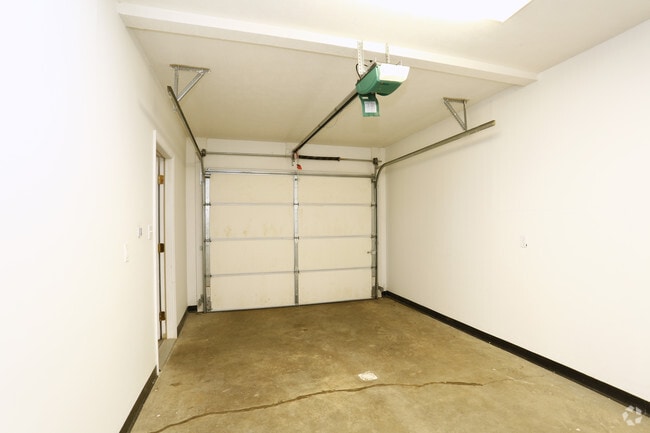 3BR - Garage