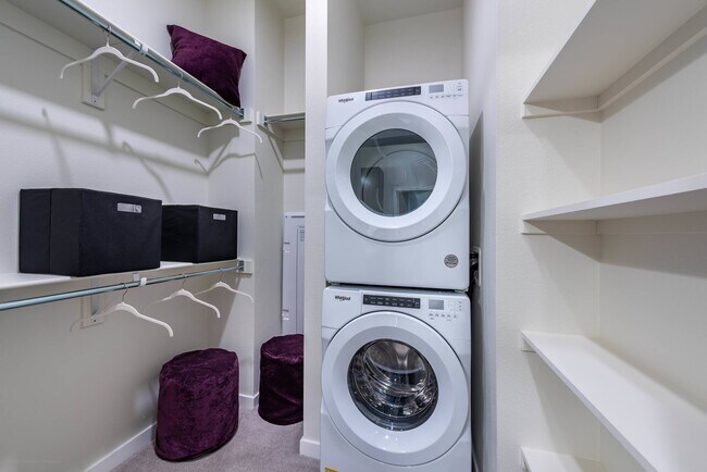 ArtDistrict_interior_laundry