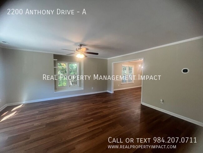 Photo - 2200 Anthony Dr