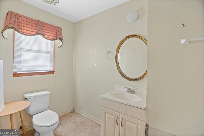 Photo - 492 Pine Rd